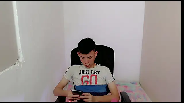 Alexxx lov online show from February 2025 12:34:02 PM