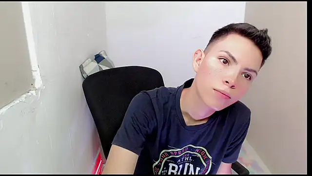 Alexxx lov online show from March 2025 12:43:02 PM