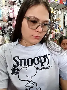 Vale Saenzz online show from November 2025 05:33:01 PM