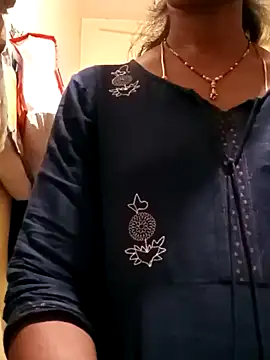 Snapshot of TeluguammayiMahi chatting on February 2025 05:37:01 AM TeluguammayiMahi online show from February 2025 05:37:01 AM