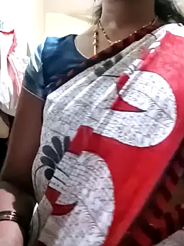 Snapshot of TeluguammayiMahi chatting on March 2025 06:03:01 AM TeluguammayiMahi online show from March 2025 06:03:01 AM