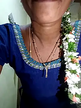 Snapshot of TeluguammayiMahi chatting on April 2026 10:45:02 PM TeluguammayiMahi online show from April 2026 10:45:02 PM
