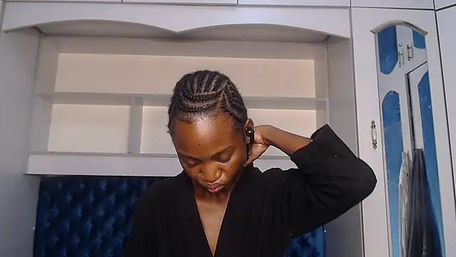 YoungDiva69 online show from February 2025 11:37:01 PM