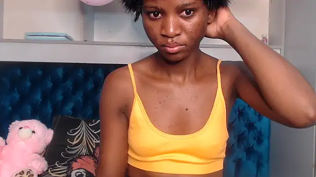 YoungDiva69 online show from September 2025 06:18:02 PM