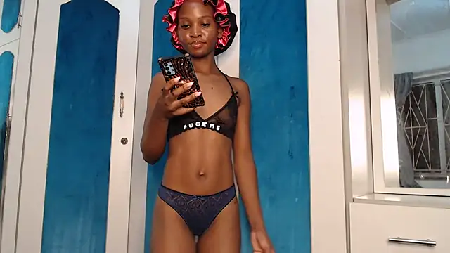 YoungDiva69 online show from February 2026 10:03:02 PM