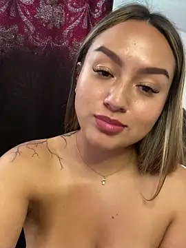 Snapshot of Iam_Cassi chatting on February 2025 08:30:02 PM Iam Cassi online show from February 2025 08:30:02 PM