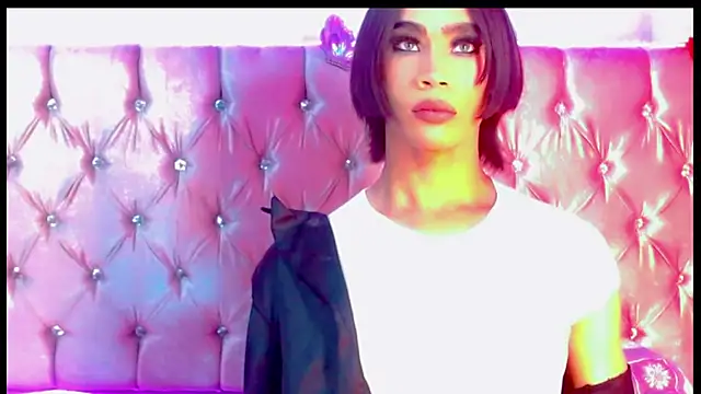 Snapshot of Dafnne_Gril chatting on January 2025 01:20:01 AM Dafnne Gril online show from January 2025 01:20:01 AM