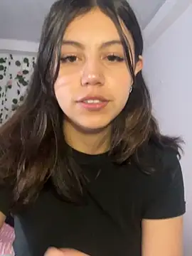 LiLy kIndly online show from November 2025 06:28:01 PM