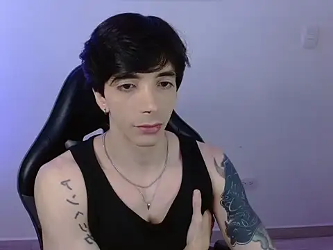 H3ll B0I online show from January 2026 12:10:02 PM