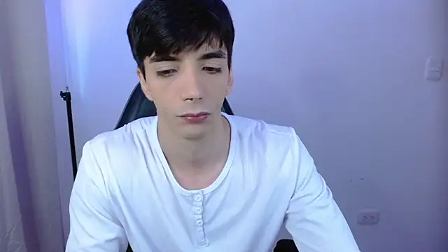 H3ll B0I online show from March 2026 05:30:01 PM