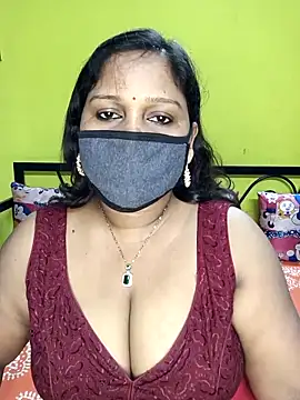 Snapshot of straightthing chatting on March 2025 07:17:01 PM straightthing online show from March 2025 07:17:01 PM