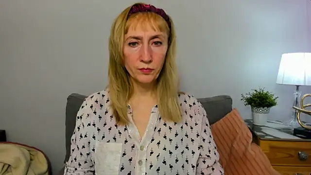 Snapshot of MargaretMilf69 chatting on February 2025 04:21:01 PM MargaretMilf69 online show from February 2025 04:21:01 PM