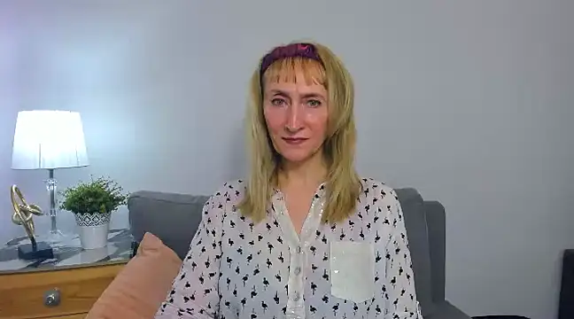 Snapshot of MargaretMilf69 chatting on March 2025 07:29:02 PM MargaretMilf69 online show from March 2025 07:29:02 PM
