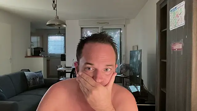 Funnyjul31 online show from September 2025 03:46:02 PM