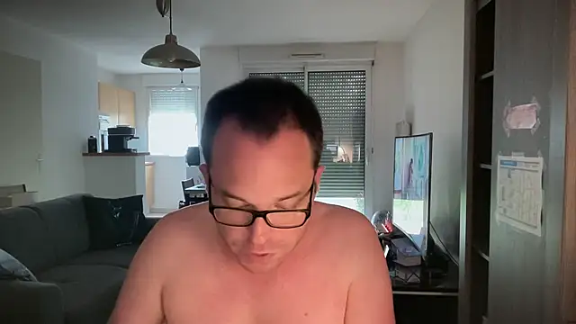 Snapshot of Funnyjul31 chatting on April 2026 04:44:01 PM Funnyjul31 online show from April 2026 04:44:01 PM