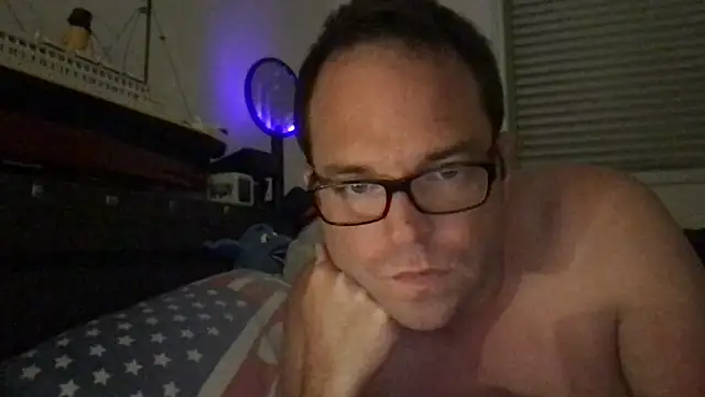 Snapshot of Funnyjul31 chatting on May 2026 10:04:02 PM Funnyjul31 online show from May 2026 10:04:02 PM