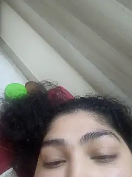 Snapshot of naina78910 chatting on February 2025 07:38:02 PM naina78910 online show from February 2025 07:38:02 PM