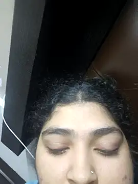 naina78910 online show from December 2025 04:46:02 PM