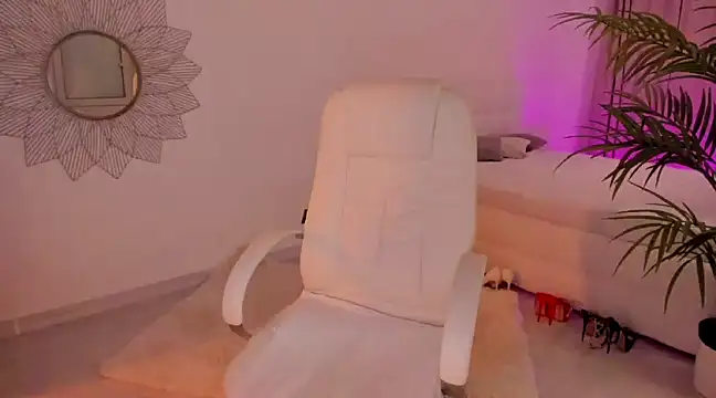 Victoria Korff online show from March 2025 06:34:01 PM