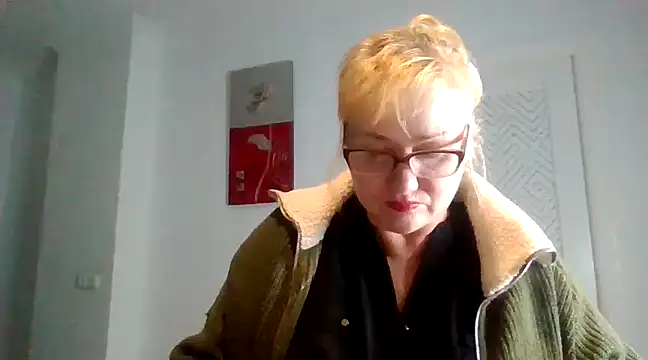 Luzia-Sal online show from March 2025 06:45:02 PM