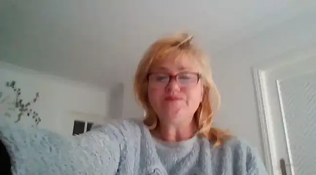 Luzia-Sal online show from March 2025 08:04:02 AM