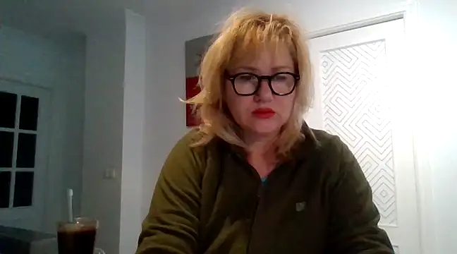 Luzia-Sal online show from March 2025 05:57:01 PM