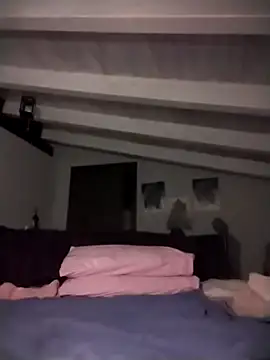 divinaerotica online show from February 2026 05:38:01 PM