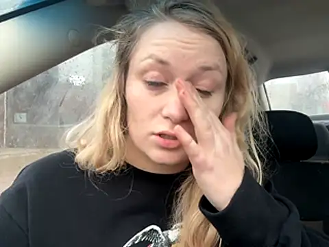 Snapshot of kcmo1010 chatting on November 2025 09:48:02 PM kcmo1010 online show from November 2025 09:48:02 PM