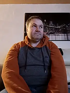 Pourleplasirs online show from February 2025 10:20:02 PM