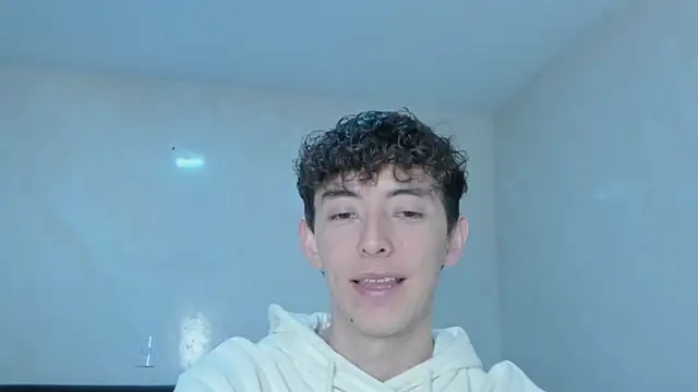 miketwink online show from December 2025 02:50:02 AM