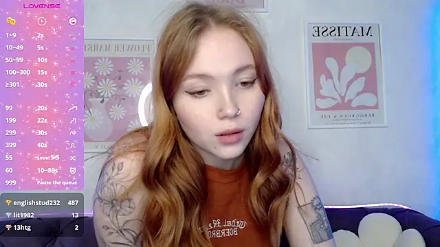 Snapshot of Maya_Light chatting on January 2025 11:09:02 AM Maya Light online show from January 2025 11:09:02 AM