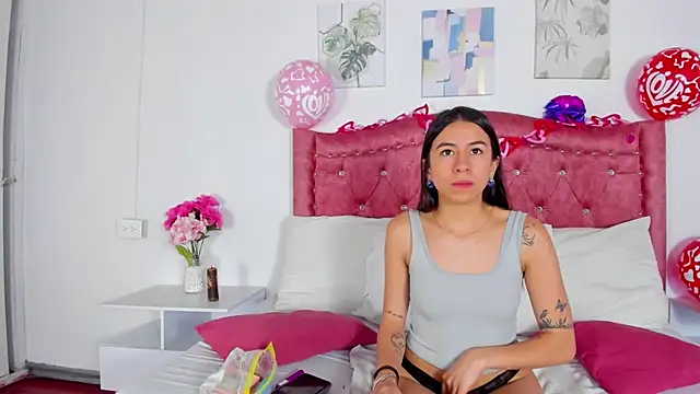 Snapshot of Ariana_greenblat chatting on February 2025 04:15:02 PM Ariana greenblat online show from February 2025 04:15:02 PM
