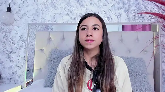 Snapshot of Ariana_greenblat chatting on October 2025 04:48:02 PM Ariana greenblat online show from October 2025 04:48:02 PM