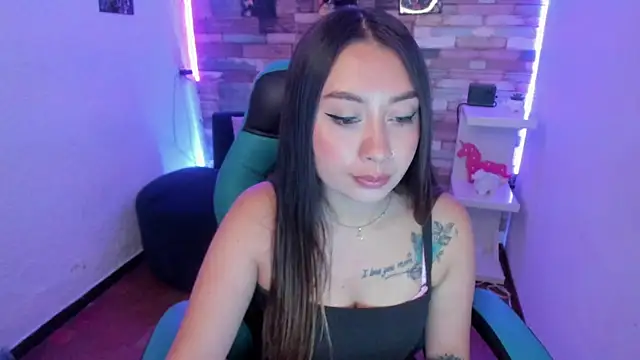 miss isabella m online show from February 2025 12:33:01 PM