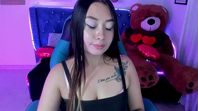 miss isabella m online show from February 2025 03:41:02 PM