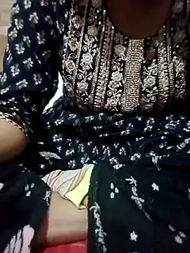 Snapshot of saaniya chatting on November 2025 05:00:01 PM saaniya online show from November 2025 05:00:01 PM