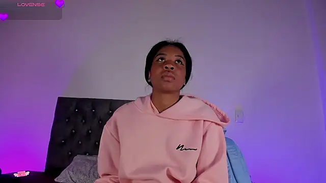 Zaira Rose  online show from November 2025 01:43:01 PM