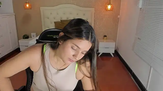 Snapshot of Hadley_ chatting on February 2026 03:40:01 AM Hadley online show from February 2026 03:40:01 AM