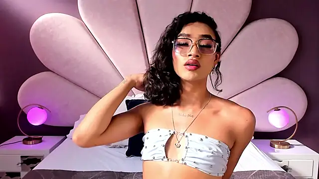 Snapshot of AliDiaz_ chatting on November 2025 08:31:01 PM AliDiaz online show from November 2025 08:31:01 PM