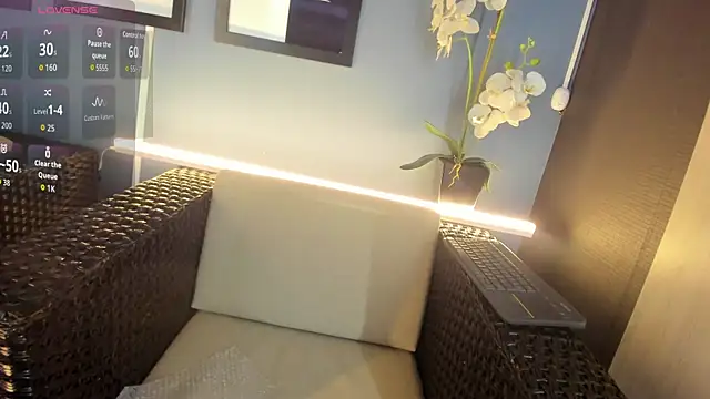 Snapshot of AliDiaz_ chatting on November 2025 07:47:02 PM AliDiaz online show from November 2025 07:47:02 PM