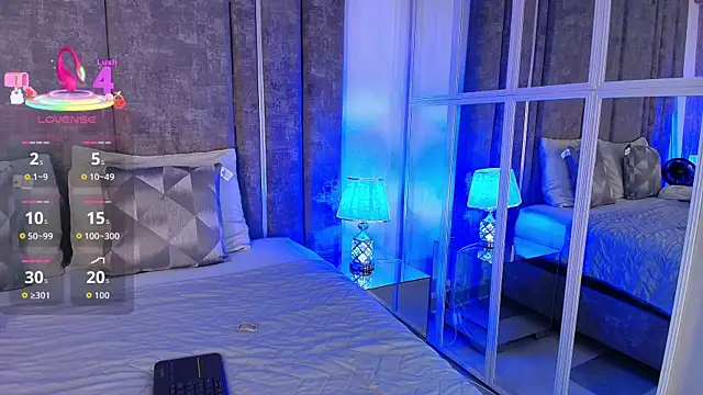 AliDiaz  online show from December 2025 07:01:02 PM