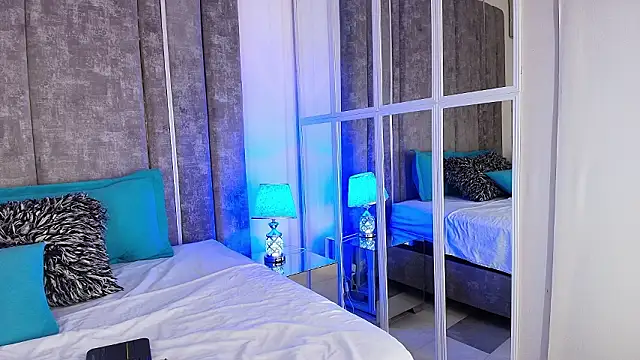 AliDiaz  online show from February 2026 06:14:01 PM