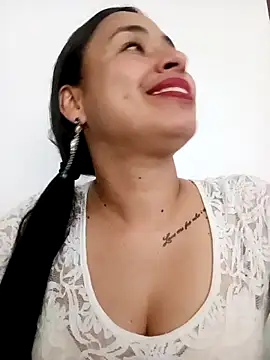 Snapshot of kamila_lovee chatting on February 2025 09:53:02 PM kamila lovee online show from February 2025 09:53:02 PM