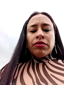 Snapshot of kamila_lovee chatting on February 2025 08:49:02 PM kamila lovee online show from February 2025 08:49:02 PM