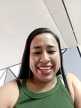 Snapshot of kamila_lovee chatting on March 2025 03:12:02 PM kamila lovee online show from March 2025 03:12:02 PM