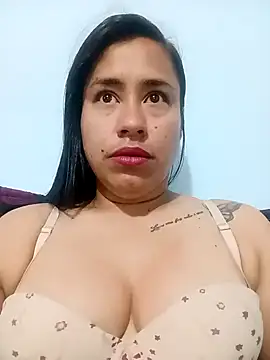 Snapshot of kamila_lovee chatting on March 2025 01:18:02 PM kamila lovee online show from March 2025 01:18:02 PM