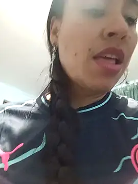 Snapshot of kamila_lovee chatting on March 2025 04:14:01 AM kamila lovee online show from March 2025 04:14:01 AM