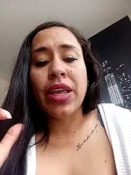 Snapshot of kamila_lovee chatting on March 2025 07:17:01 PM kamila lovee online show from March 2025 07:17:01 PM