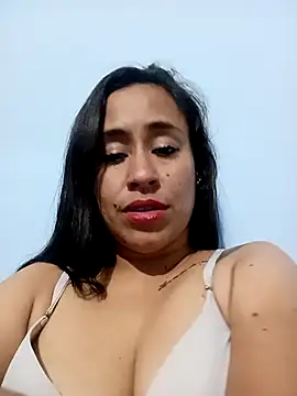 Snapshot of kamila_lovee chatting on March 2025 02:08:01 AM kamila lovee online show from March 2025 02:08:01 AM