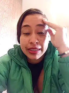 Snapshot of kamila_lovee chatting on September 2025 04:54:01 PM kamila lovee online show from September 2025 04:54:01 PM